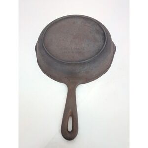 VTG  3 Notch Cast Iron Skillet Pan #4  8" Korea Double Pouring Spout Heat Ring